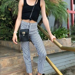 DKNY padlock-detail chain-strap crossbody bag!